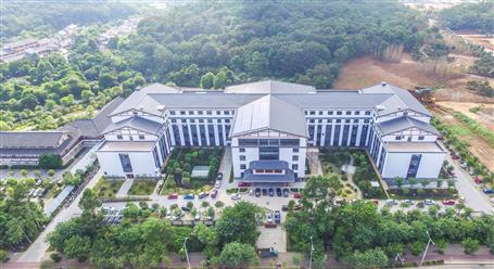 柳州市老年活動中心項(xiàng)目迎來國家優(yōu)質(zhì)工程獎專家組復(fù)查